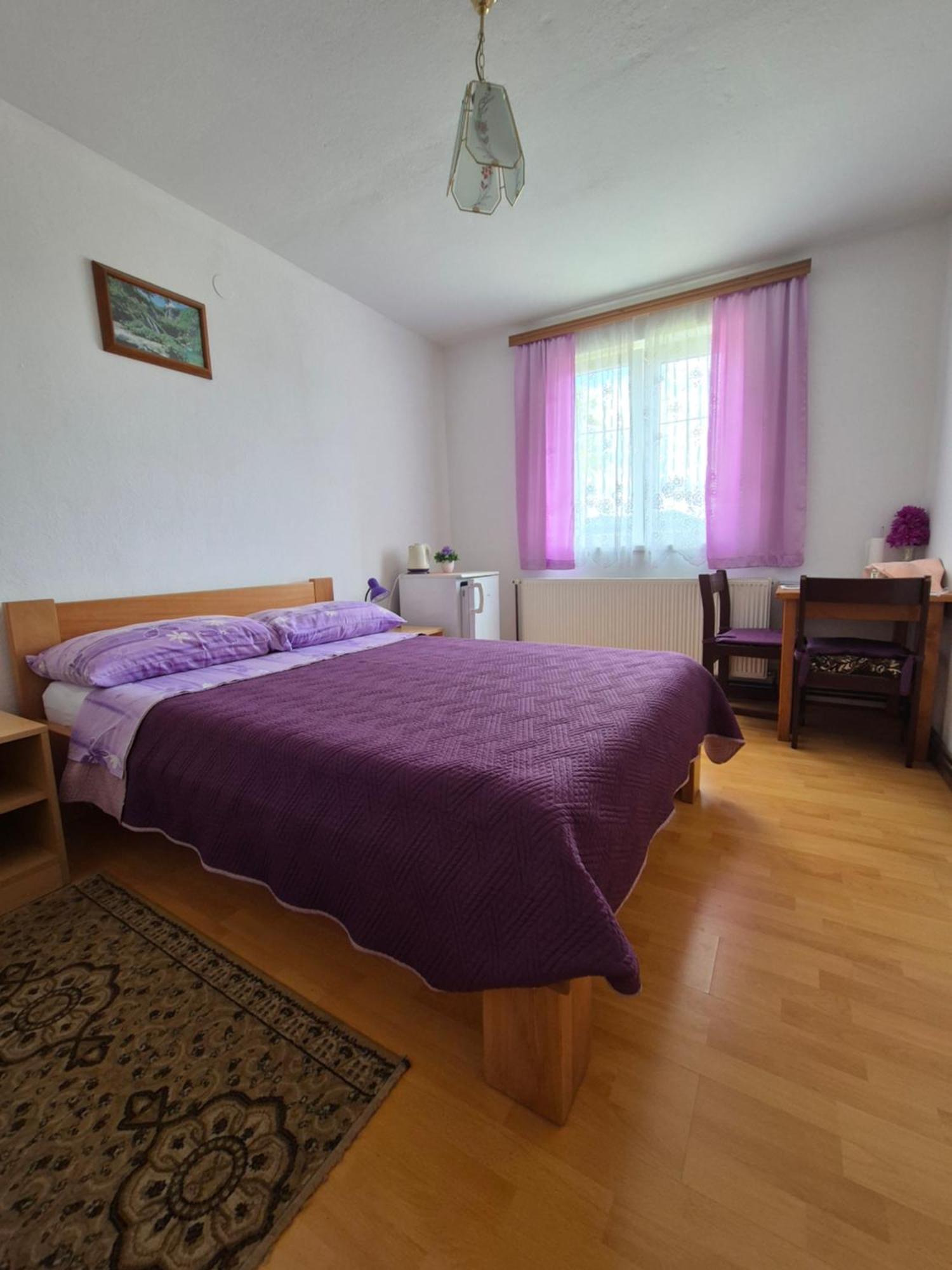 Guesthouse Milka โพลยานัค ภายนอก รูปภาพ
