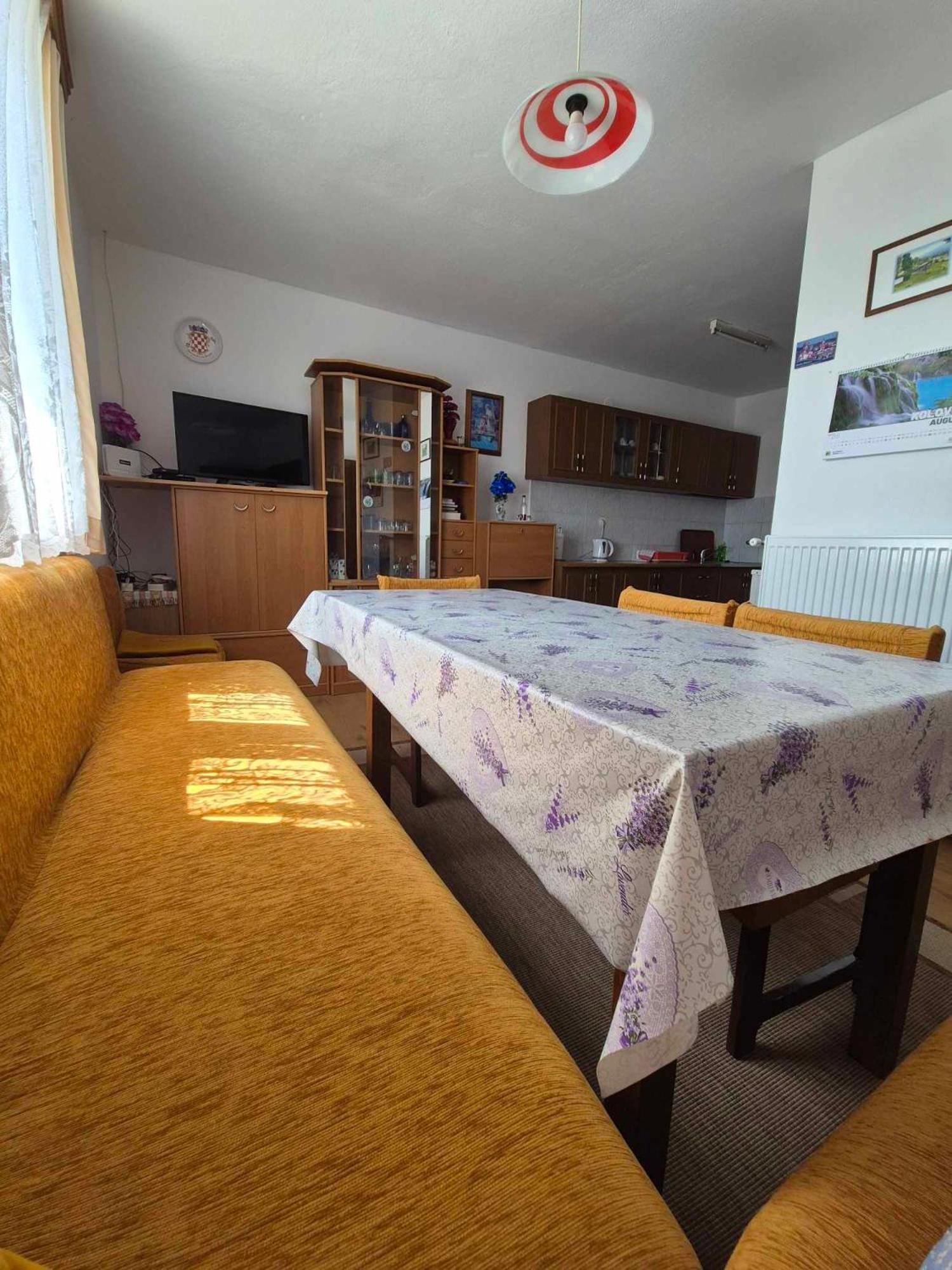 Guesthouse Milka โพลยานัค ภายนอก รูปภาพ