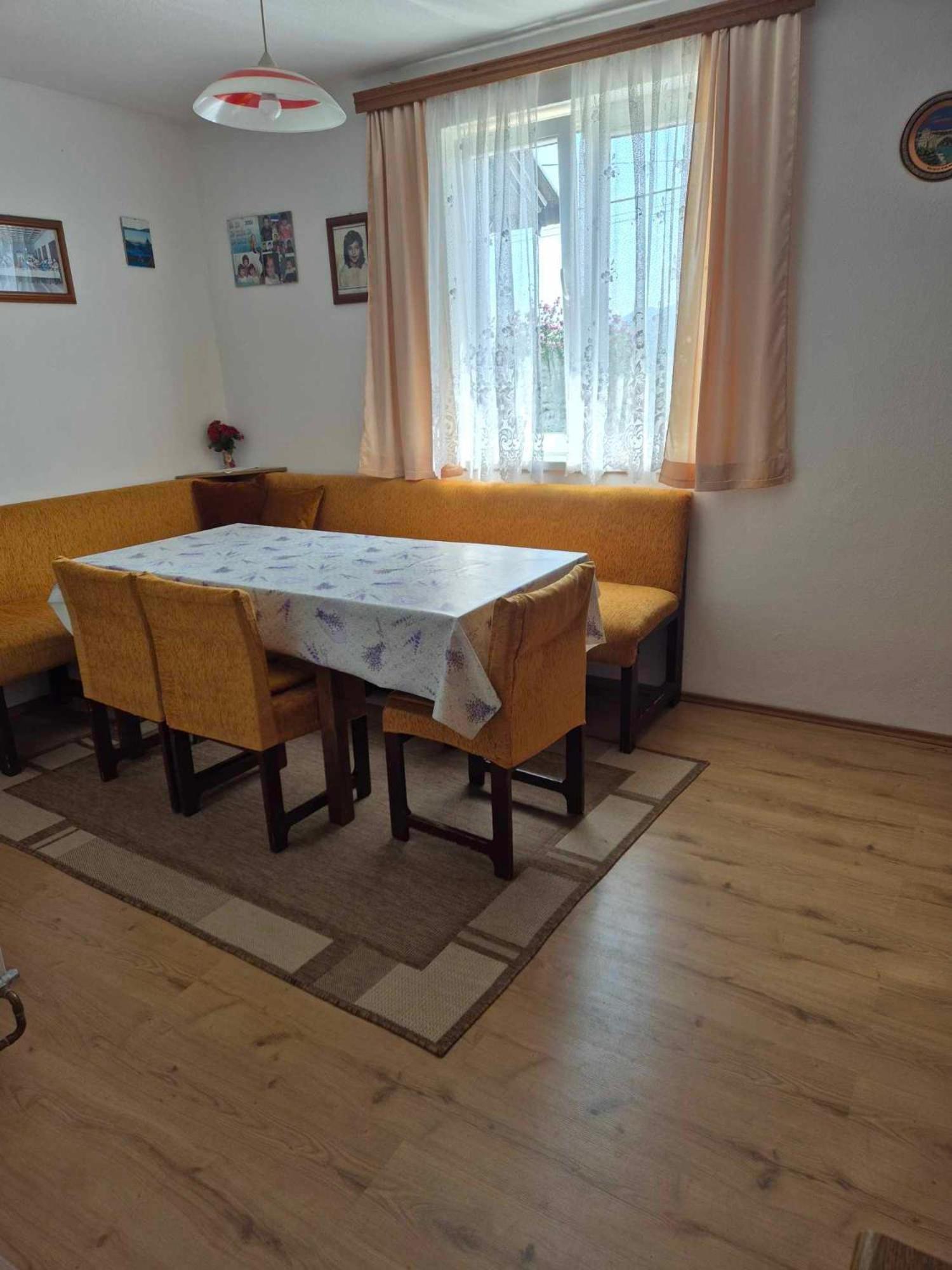 Guesthouse Milka โพลยานัค ภายนอก รูปภาพ